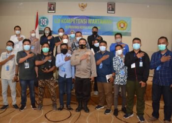 Gelar UKW Di Hotel Naston, Kabidhumas Polda Kepri Di Daulat Sebagai Narasumber.