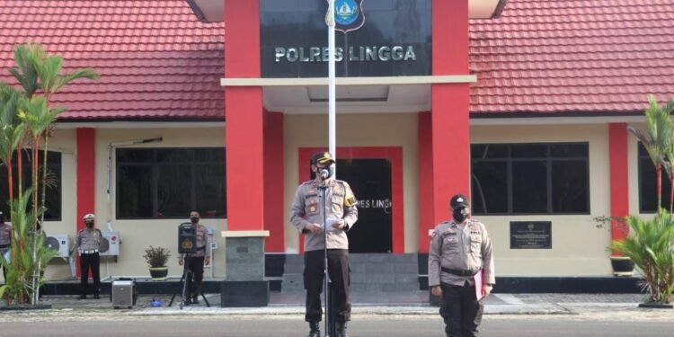 Wakapolres Lingga Pimpin Apel Gelar Pasukan Operasi Keselamatan Seligi 2021.