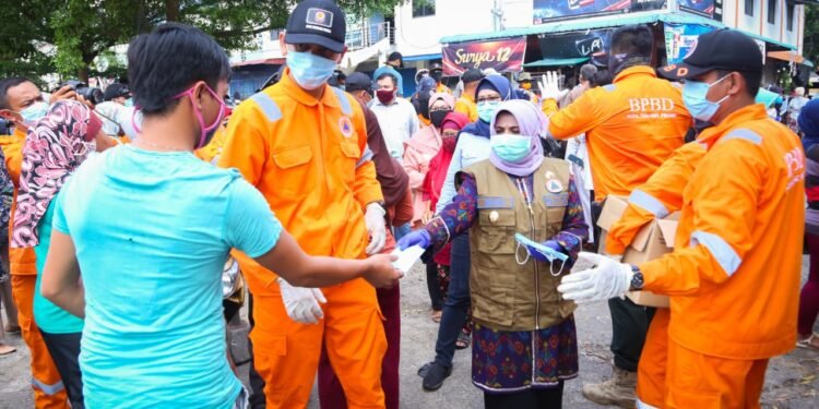 Rahma Dan Risma 50 Perempuan Terpilih Yang Berpengaruh Di Indonesia Melawan Covid-19.