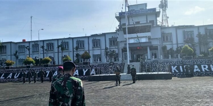 Wadanlantamal lV Pimpin Apel Gabungan Di Lantamal lV.