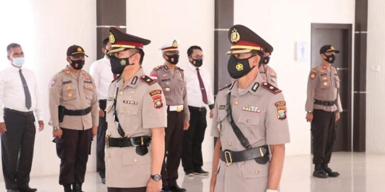 Polres Linga Gelar Upacara Sertijab Wakapolres Lingga.