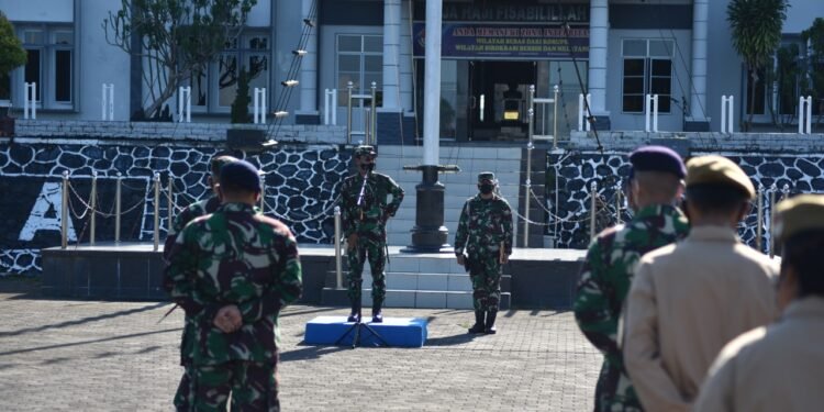 Jelang Hari Raya Idul Fitri 1442 H Danlantamal lV Pimpin Apel Gabungan Di Lantamal lV.