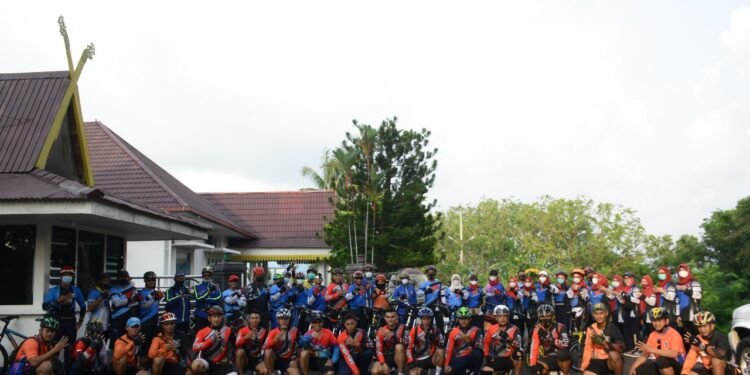 Jaga Kebugaran Tubuh, Lantamal lV Gelar Gowes Bersama.