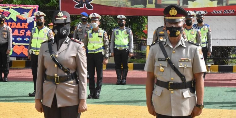 Kapolres Tanjungpinang Pimpin Sertijab Kasat Binmas Polres Tanjungpinang.