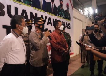 Vaksinasi Serentak Dalam Rangka Hari Bhayangkara Ke-75 Tahun 2021.