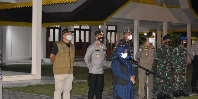 Tingkatkan Pengawasan Protokol Kesehatan, Kapolres Tanjungpinang Bersama FKPD Gelar Operasi Yustisi.