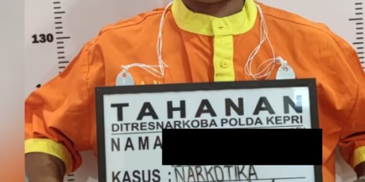 Ditresnarkoba Polda Kepri Berhasil Amankan Seorang Tersangka Tindak Pidana Narkotika Jenis Sabu.