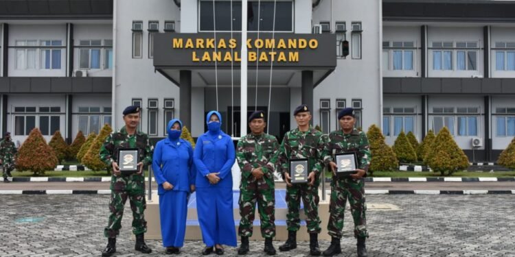 Danlanal Batam Lepas Tiga Prajuritnya Masuki Masa Purna Tugas.