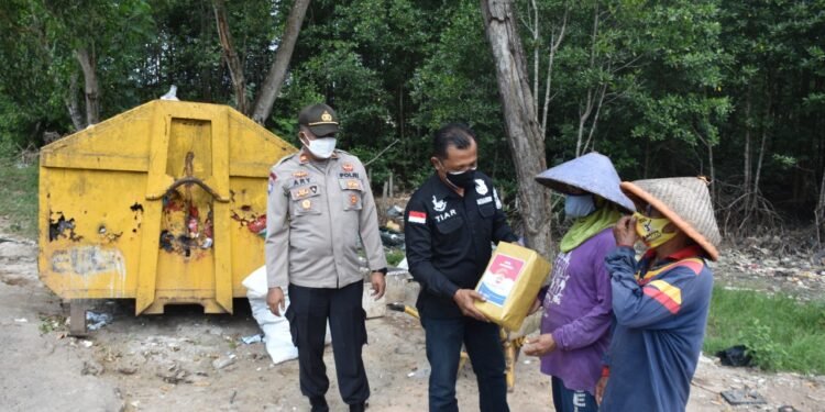 Masa PPKM Darurat, Polres Tanjungpinang Gelar Kegiatan Bansos.