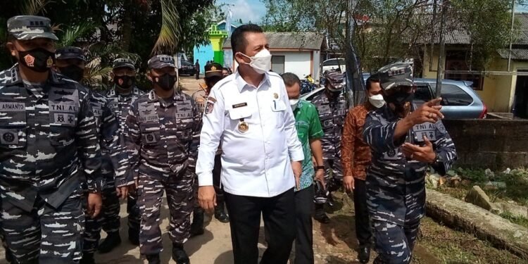 TNI-AL Lantamal IV Kembali Gelar Serbuan Vaksin Covid-19 Tahap ll Di Kampung Bahari Nusantara.