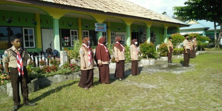 Gudep Km 09.11-09.12 Singkep Selatan Gelar Upacara HUT Pramuka Ke-60. Ini Penyampaian Camat Singsel.