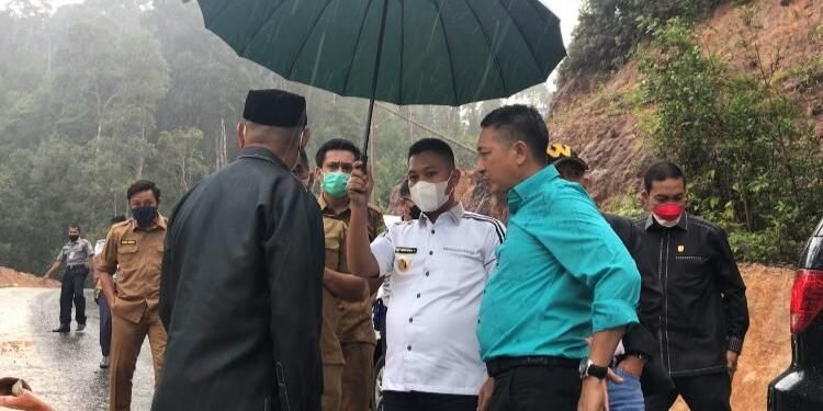 Wabup Lingga : DPRD Sepakat Proyek Jalan Tanjung Bungsu Dihentikan Sementara.