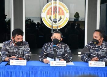 KRI Jhon Lee-368 Berhasil Amankan Kapal MT.Trovolos Buronan Negara Kamboja.