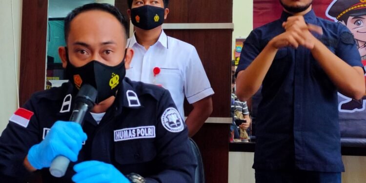 Dit Reskrimum Polda Kepri Berhasil Amankan Dua Orang Pelaku Tindak Pidana Pencurian Kendaraan Bermotor.