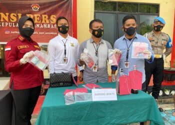 Seorang Mucikari Prostitusi Online Berhasil Diamankan Polres Kepulauan Anambas.