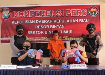Amankan Pelaku Setubuhi Anak Kandung Sendiri, Polres Bintan Gelar Konferensi Pers.