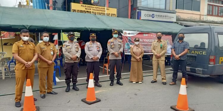 Polsek Tanjungpinang Kota Gelar Vaksinasi Bagi Masyarakat Tanjungpinang.