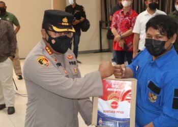Vaksinasi Merdeka Serentak Se-lndonesia Untuk Pemprov Kepri Terpusat Di Vihara Dan Baksos Polri Bekerjasama Dengan GAMKl, PSMTI, Dan Vihara Budha Maitreya.