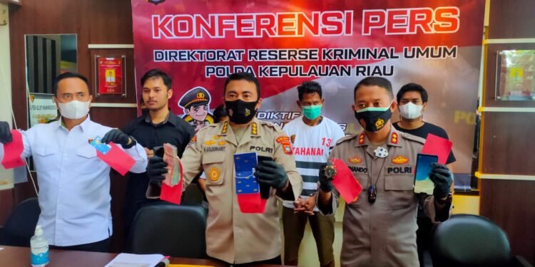 Tim Gabungan Polda Kepri Berhasil Ungkap Kasus Tindak Pidana Pembunuhan.