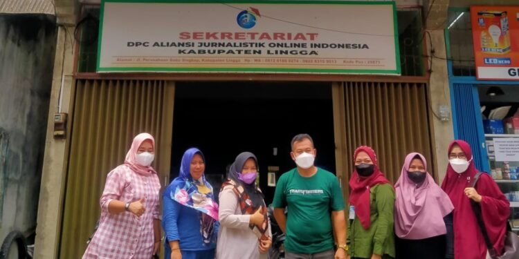 Berkunjung Ke Sekretariat DPC AJOI, Ini Yang Dibahas Para Stap Kesbangpol Lingga.