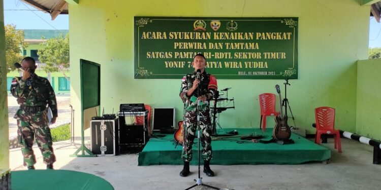 Dansatgas Pamtas Yonif 742/SWY Pimpin Upacara Kenaikan Pangkat Periode 1 Oktober 2021.