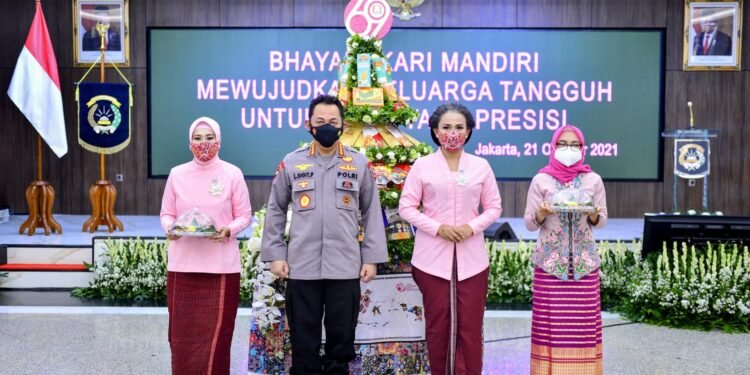 Peringati HKGB ke-69, Kapolri: Polri Kuat Karena Didukung Oleh Bhayangkari.
