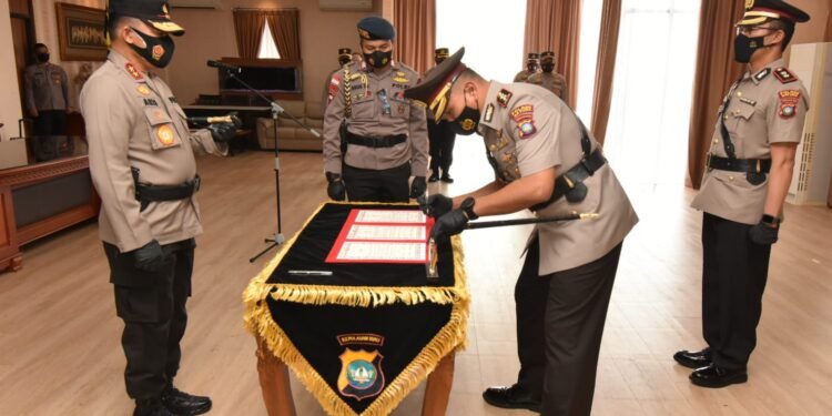 AKBP Iwan Ariyandhy, S I.K, M.H Resmi Menjabat Sebagai Kapolres Natuna Polda Kepri.