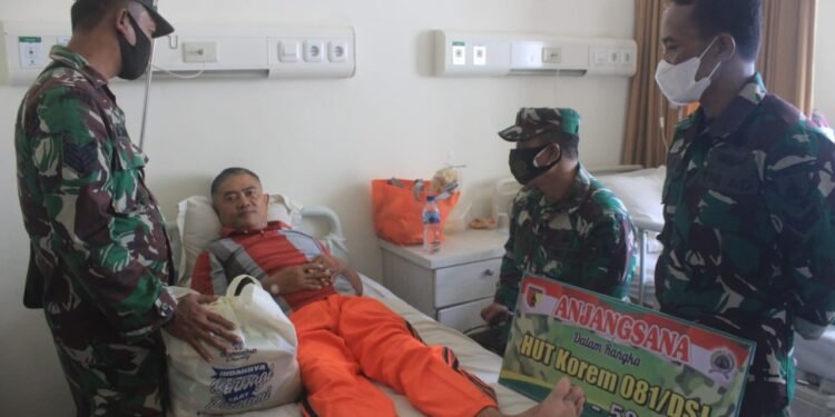 Menyambut HUT Ke-58 Korem 081/DSJ Tahun 2021, Kodim 0808/Blitar Gelar Anjangsana.