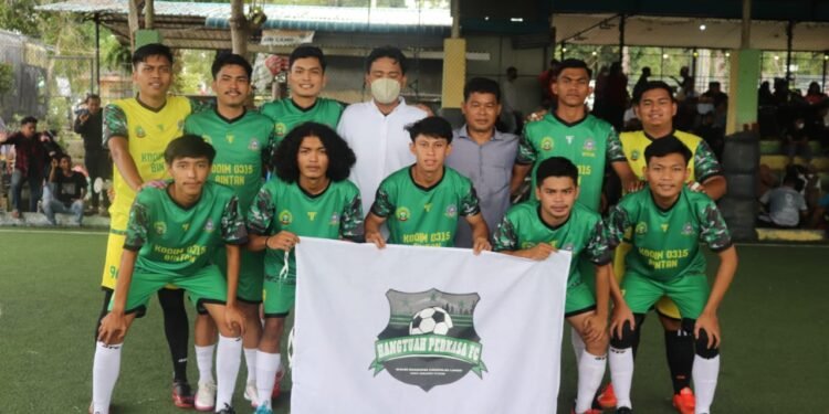 Tumpaskan STIE Senior 6-1, Tim Futsal Hangtuah Perkasa Binaan Kodim 0315/Bintan Masuk Babak Perempat Final FAMS I Futsal Cup 2021.