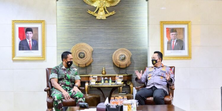Bertemu Panglima, Kapolri Pastikan Sinergitas Dan Soliditas TNI-Polri Ditingkatkan.
