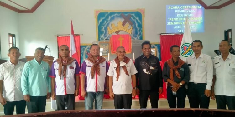 Wakil Bupati Buka Kegiatan PKJM AMGPM Bursel.
