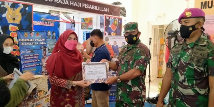 Stan Pameran Lantamal lV Raih Juara Kedua Pada Ajang Pameran Alutsista TNI.