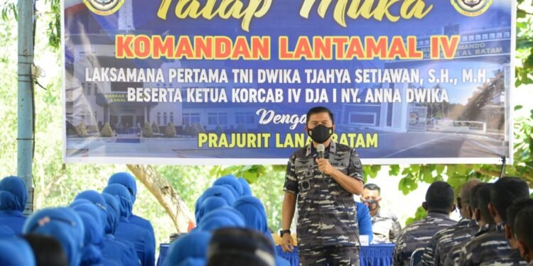 Danlantamal lV Laksakan Kunjungan Kerja Ke Lanal Batam Dan Lanal Tanjung Balai Karimun.