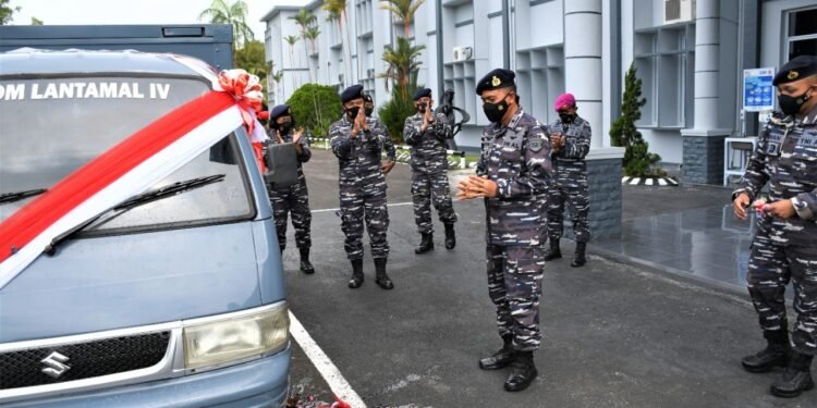 Danlantamal IV Resmikan Penggunaan Mobil Operasional Satkom Lantamal V.