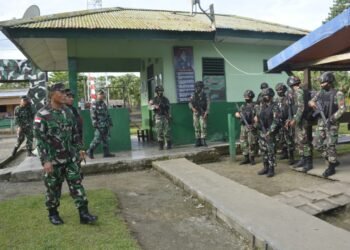 Danrem 172/Pwy Menyempatkan Kunjungi Pos Satgas Pamtas RI-PNG Yonif 711/Rks.