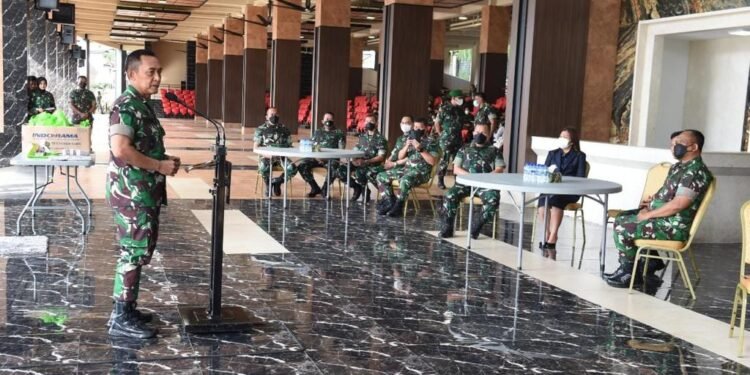 Peduli Kemanusiaan, Kasad Bantu Logistik Bencana Alam Gunung Semeru.