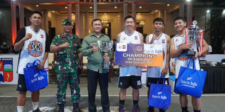 Danrem 061/Sk Apresiasi Kompetisi Basket Ball Yang Selengarakan Kadin Kota Bogor.