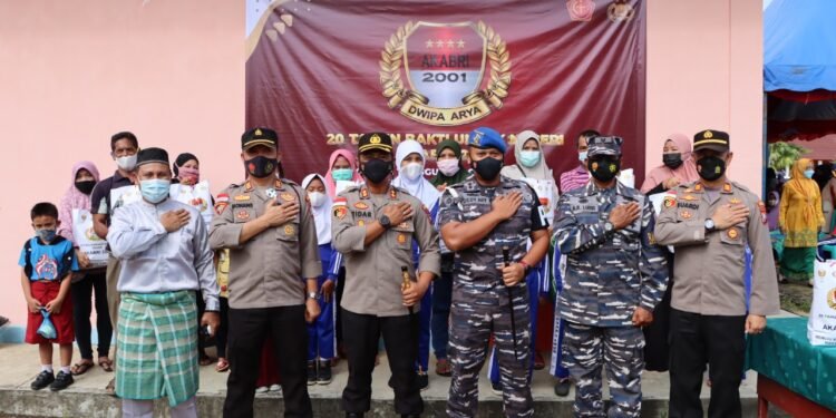 Peringatan 20 Tahun Pengabdian Untuk Negeri, Alumni AKABRI 2001 DWIPA ARYA Laksanakan Bakti Sosial Dan Vaksinasi Di Kabupaten Bintan.