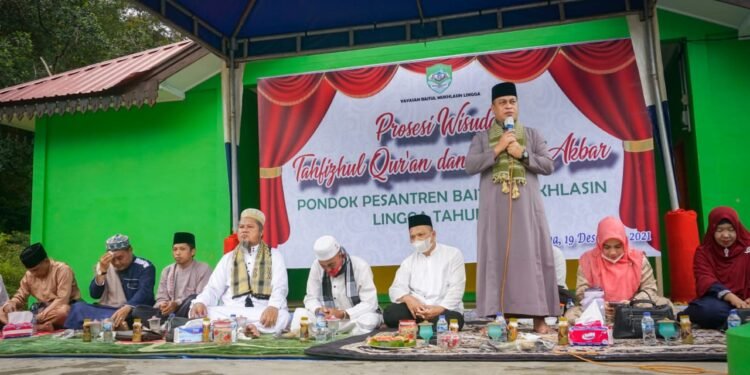 Pesan Bupati Lingga Pada Wisuda Tahfizd, Jaga Dan Tingkatkan Hafalan Al-Quran.