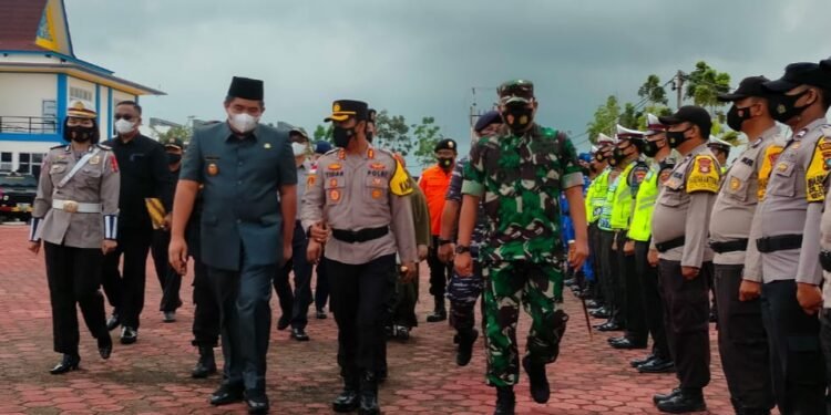 Dandim 0315/Bintan Ikuti Apel Gelar Pasukan Operasi Lilin Seligi Tahun 2021 Tingkat Kabupaten Bintan.