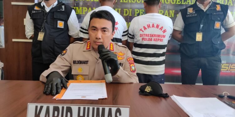 Dua Orang Tersangka Pengurus Pekerja Migran Indonesia Ilegal Berhasil Diamankan Dit Reskrimum Polda Kepri Dan Polres Bintan.