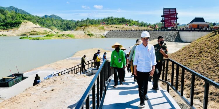 Para Petani Sampaikan Harapan Dari Kehadiran Bendungan Pidekso.