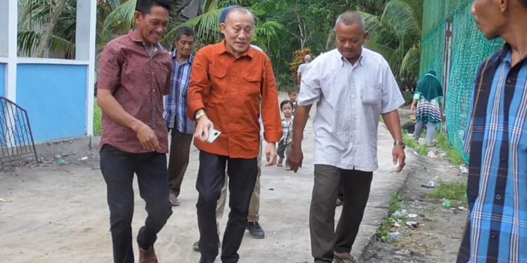 Tinjau Proyek Talut Penahanan Gelombang Desa Persiapan Malar, Ini Pernyataan Disampaikan DPRD Provinsi Kamarudin Ali.