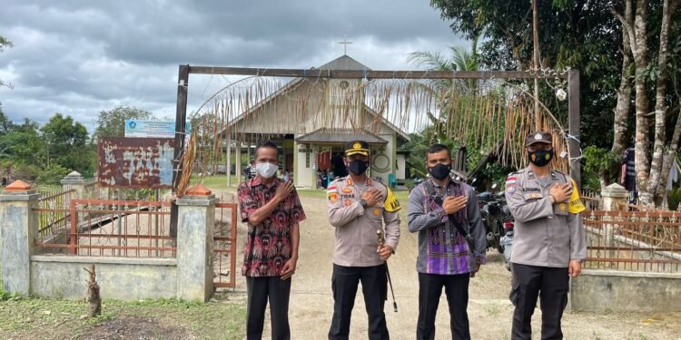 Kapolres Bintan Laksanakan Pengecekan Pelaksanaan dan Pengamanan Ibadah Tahun Baru 2022 Disejumlah Gereja.