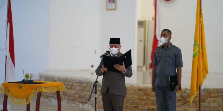 Lantik Pejabat Tinggi Pratama, Bupati Tekankan Prestasi Kerja.