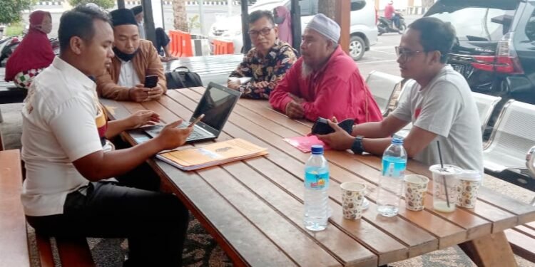 Demo Soal Tanah Adat, Warga Sembalun Dilaporkan Bupatinya!