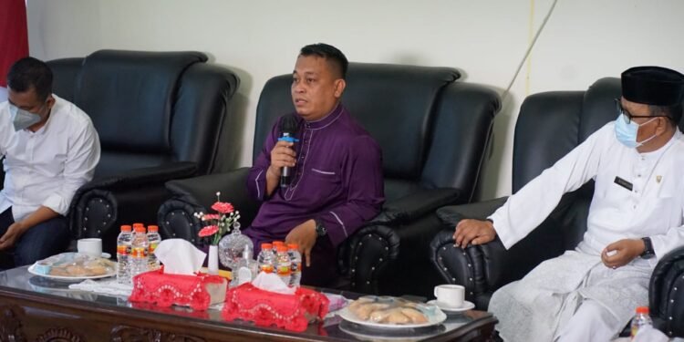 Pemkab Lingga Gelar Rapat Pembahasan Rencana Penataan Trotoar Dabosingkep Dilaksanakan Tahun Ini.