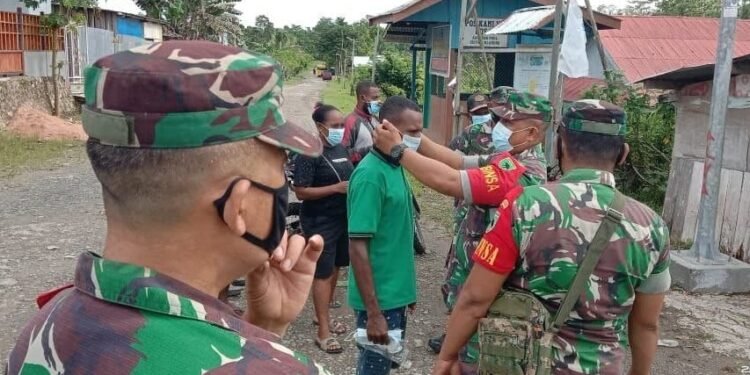 Melalui Komsos Babinsa Koramil 1802-06/Klamono Himbau Prokes.