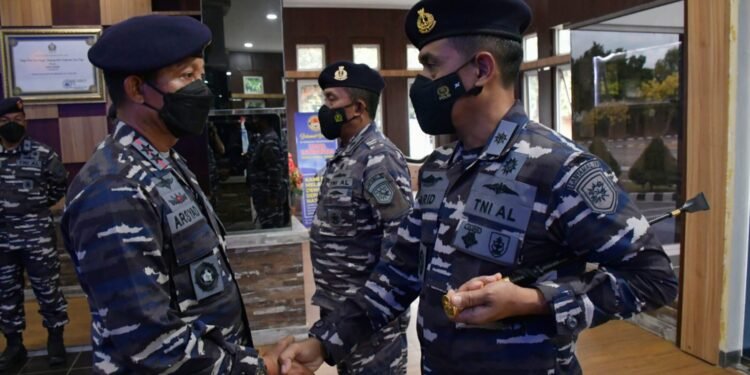 Acara Serah Terima Jabatan Komandan Lanal Batam.