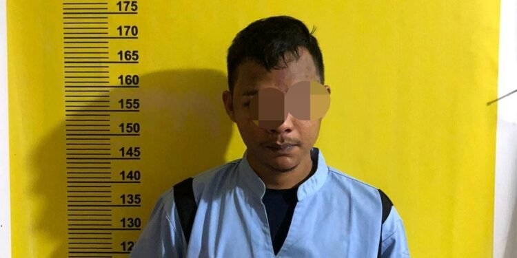 Polsek Senapelan Amankan Tersangka Kepemilikan Narkotika Jenis Shabu Seberat 4,77 gr.